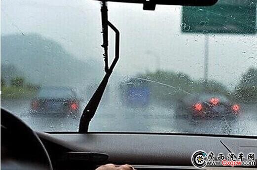 雷雨天2.jpg